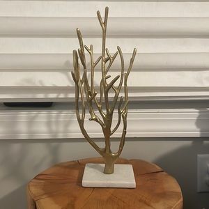 Beautiful jewelry tree/storage West Emory